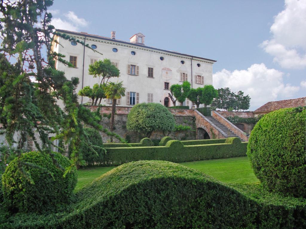 Bed and Breakfast Castello Di Coazzolo Неїве Екстер'єр фото