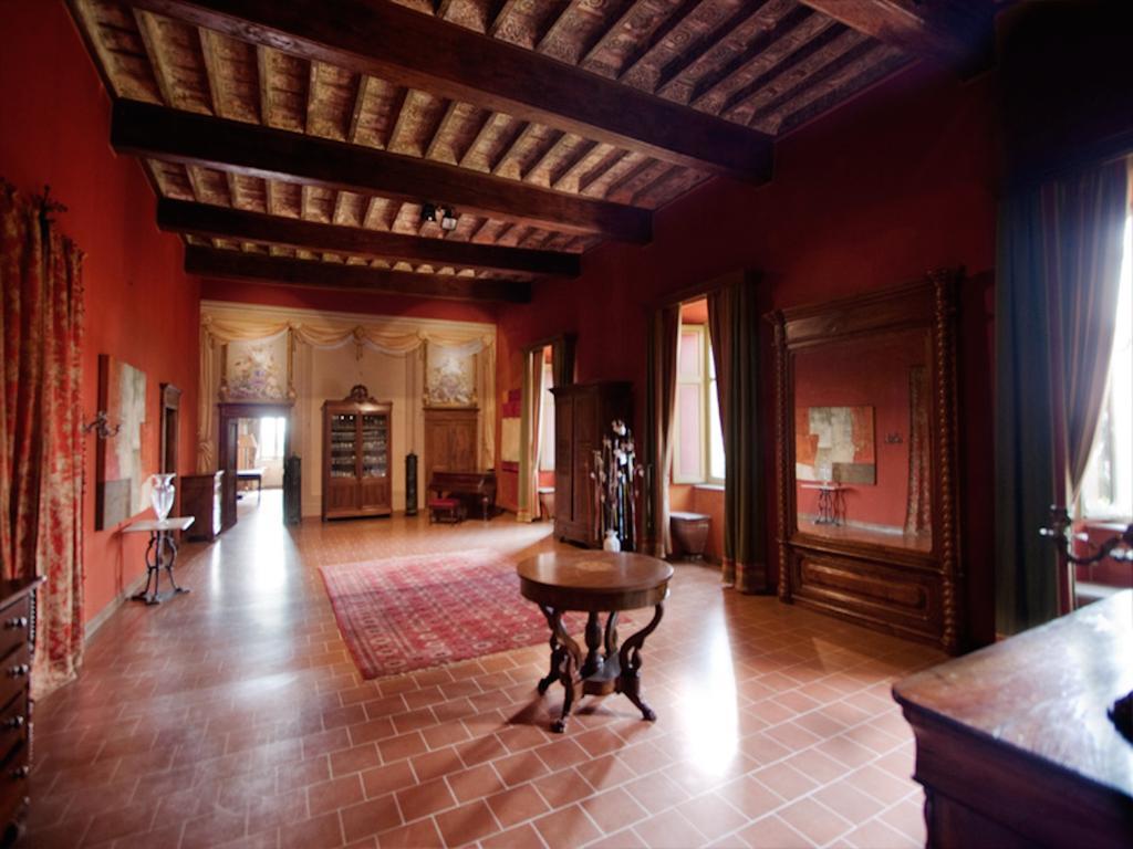 Bed and Breakfast Castello Di Coazzolo Неїве Екстер'єр фото
