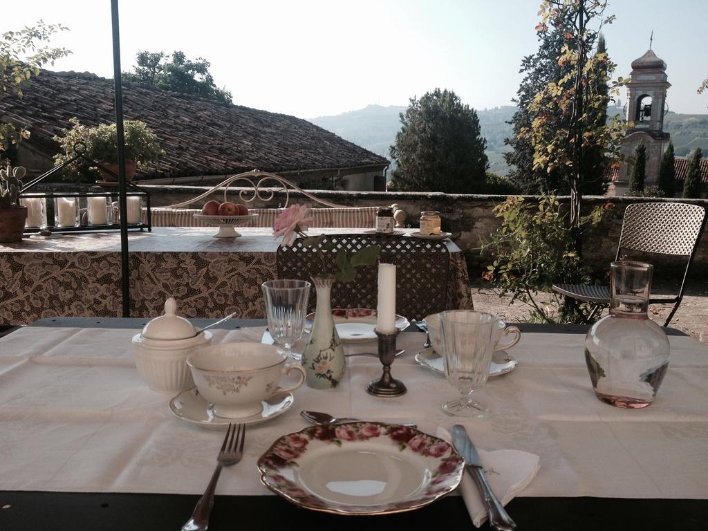 Bed and Breakfast Castello Di Coazzolo Неїве Номер фото