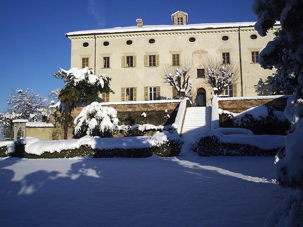 Bed and Breakfast Castello Di Coazzolo Неїве Екстер'єр фото